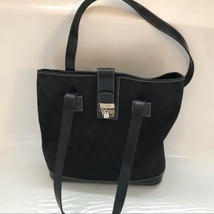 Dooney and Bourke purse